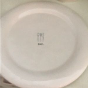 Rae Dunn 8 dinner plates